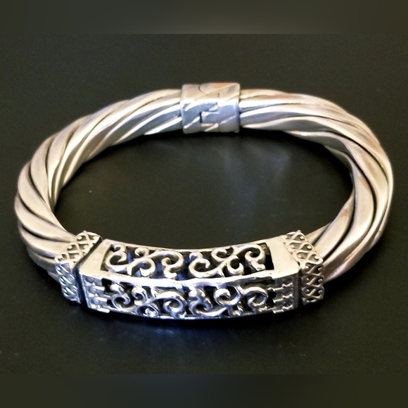 RARE Silpada Sterling Silver Bangle Bracelet
